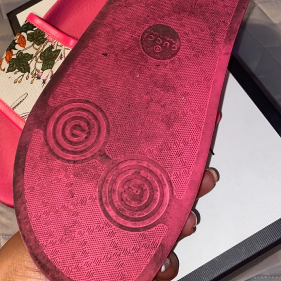Gucci Slides - Picture 4 of 7